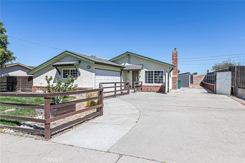 741 Edgewood Ave, Santa Maria, CA, 93455-3230 | Card Image