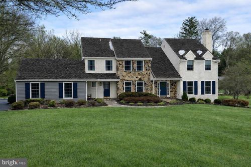 1111 Daniel Davis Ln, West Chester, PA, 19382-8072 | Card Image