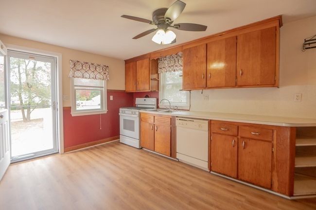 2 Euclid Rd, House other with 3 bedrooms, 2 bathrooms and 2 parking in Tewksbury MA | Image 7