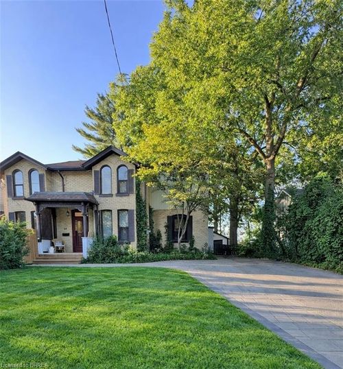 84 Mcnaughton St, Cambridge, ON, N1R1Z4 | Card Image