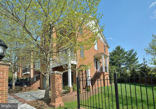 100 Herndon Mill Cir, HERNDON, VA, 20170-4478 | Card Image