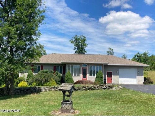 28 Ellen Memorial Ln, Honesdale, PA, 18431-4037 | Card Image