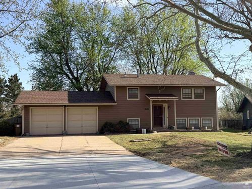 3505 Chippewa Circle, Manhattan, KS, 66503 | Card Image