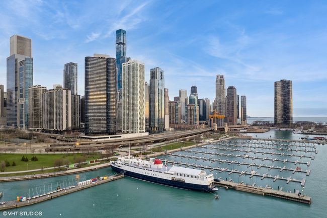 APT-1307 - 211 N Harbor Dr, Condo with 1 bedrooms, 1 bathrooms and 1 parking in CHICAGO IL | Image 31
