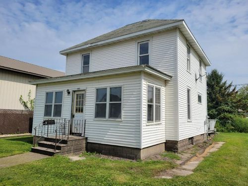 143 1st Ave Se, Wells, MN, 56097-1604 | Card Image