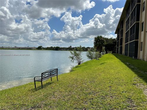 8-601 Ives Dairy Rd, Miami, FL, 33179-5487 | Card Image