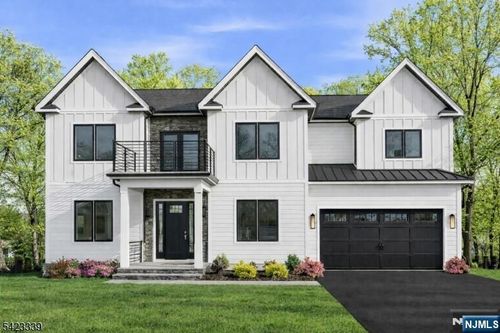 11 Elmwood Court, Livingston, NJ, 07039 | Card Image