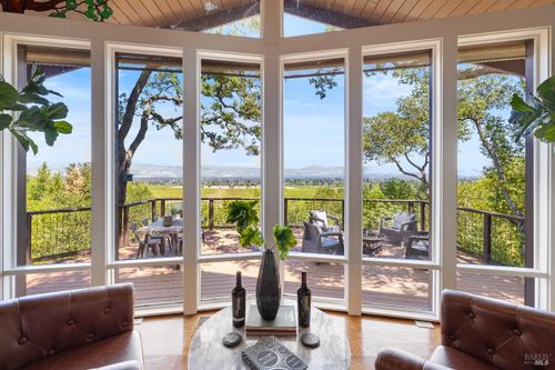 3051 Redwood Road, Napa, CA, 94558 | Card Image