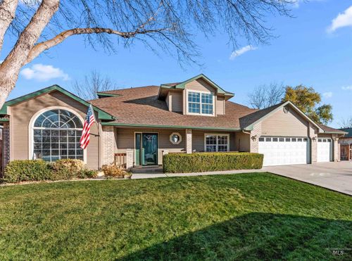 1118 N Snead Ave, Eagle, ID, 83616-6529 | Card Image