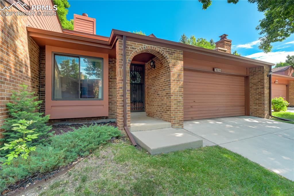 Daybreak Cir, Colorado Springs, CO 80917