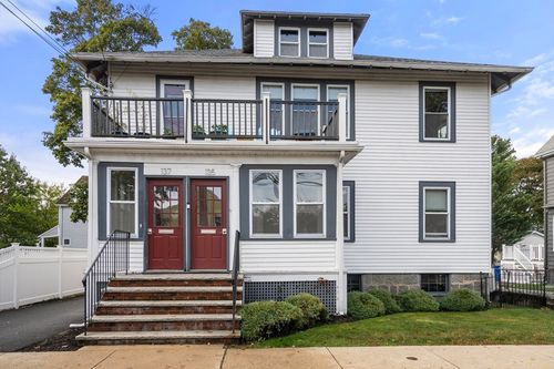 137-137 Thacher St, Milton, MA, 02186-2028 | Card Image