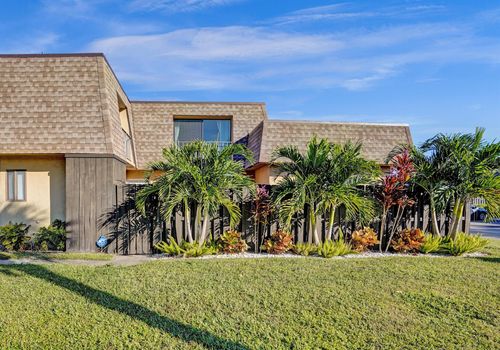 804 Waterview Drive, Palm Springs, FL, 33461 | Card Image