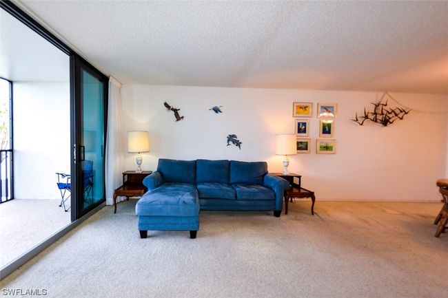 LIVING AREA | Image 17