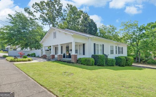 276 E Tugalo St, Toccoa, GA, 30577-2128 | Card Image