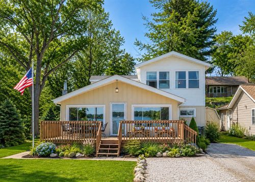 252 Evans Trl, Tipton, MI, 49287-9727 | Card Image