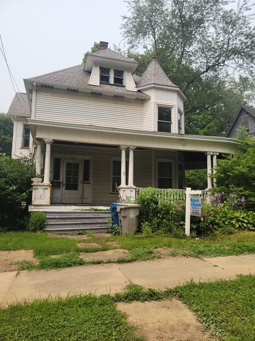 718 Park Ave, Meadville, PA, 16335 | Card Image