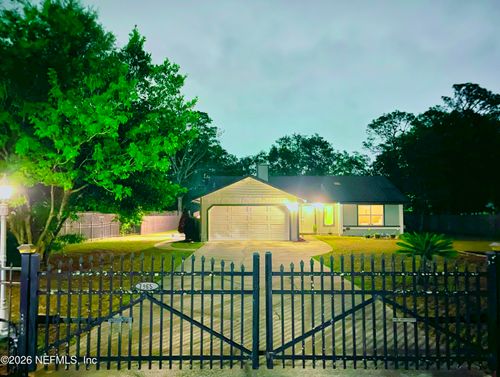 7965 Cholo Trl, Jacksonville, FL, 32244-5429 | Card Image