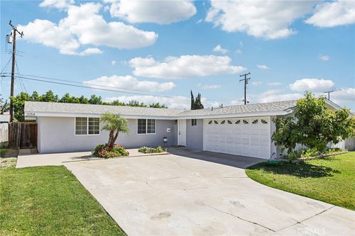 1054 N Hermosa Dr, Anaheim, CA, 92801-3622 | Card Image