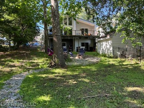 5868 Outer Dr, Bath, MI, 48808-9771 | Card Image