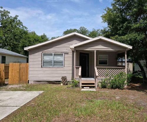 3112 Gordon Ct, Tampa, FL, 33619-1833 | Card Image