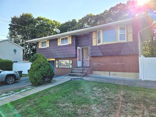 118 Wright Ave, Deer Park, NY, 11729-2213 | Card Image