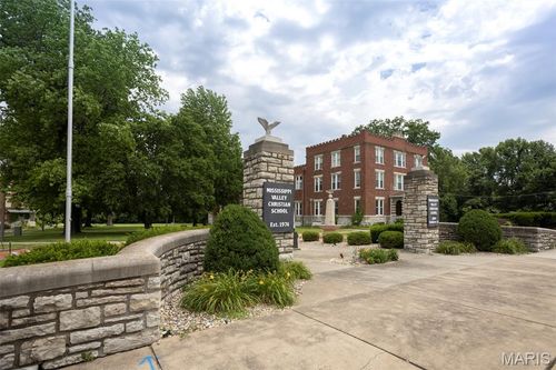 2009 Seminary Street, Alton, IL, 62002 | Card Image