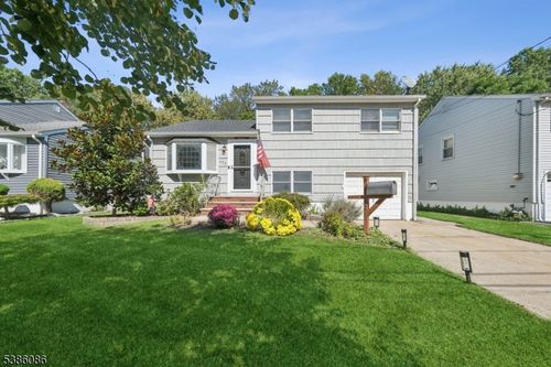 493 Lower Alden Dr, Rahway, NJ, 07065-3741 | Card Image