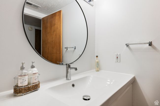 1884 E Jeremy Ct, Home with 6 bedrooms, 4 bathrooms and 8 parking in Murray UT | Image 21