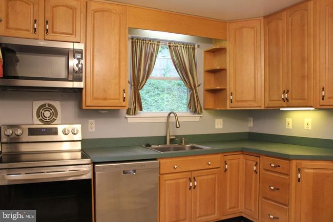 1352 Valley Rd, House other with 4 bedrooms, 2 bathrooms and null parking in WOODLYN PA | Image 9