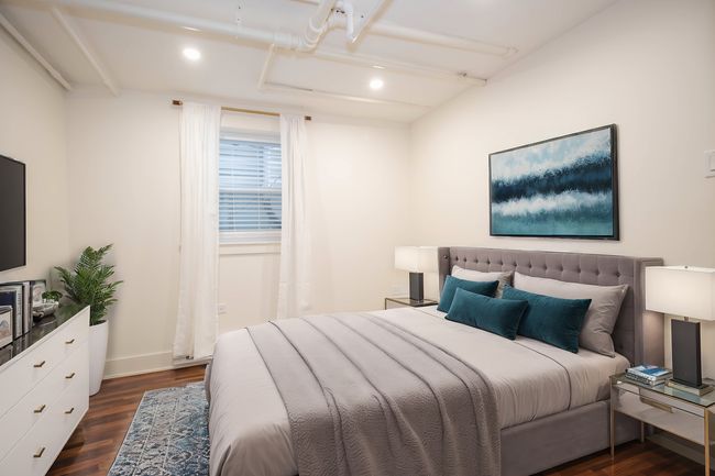 G - 1319 W Early Ave, Condo with 2 bedrooms, 1 bathrooms and null parking in CHICAGO IL | Image 15