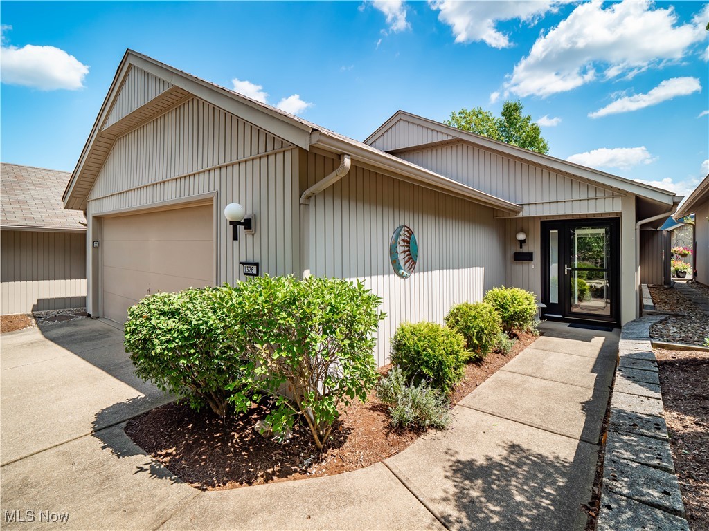 Olympus Way, Strongsville, OH 44149