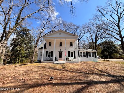 900 Beaman St, Clinton, NC, 28328-2610 | Card Image