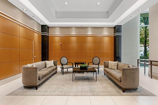 APT-704 - 200 W Grand Ave, Condo with 2 bedrooms, 2 bathrooms and 1 parking in CHICAGO IL | Image 23
