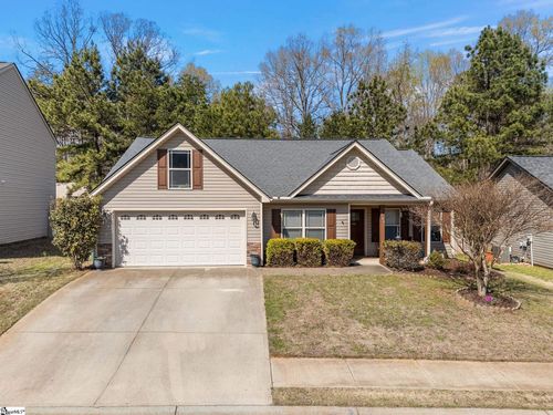 584 Cromwell Dr, Spartanburg, SC, 29301-5041 | Card Image