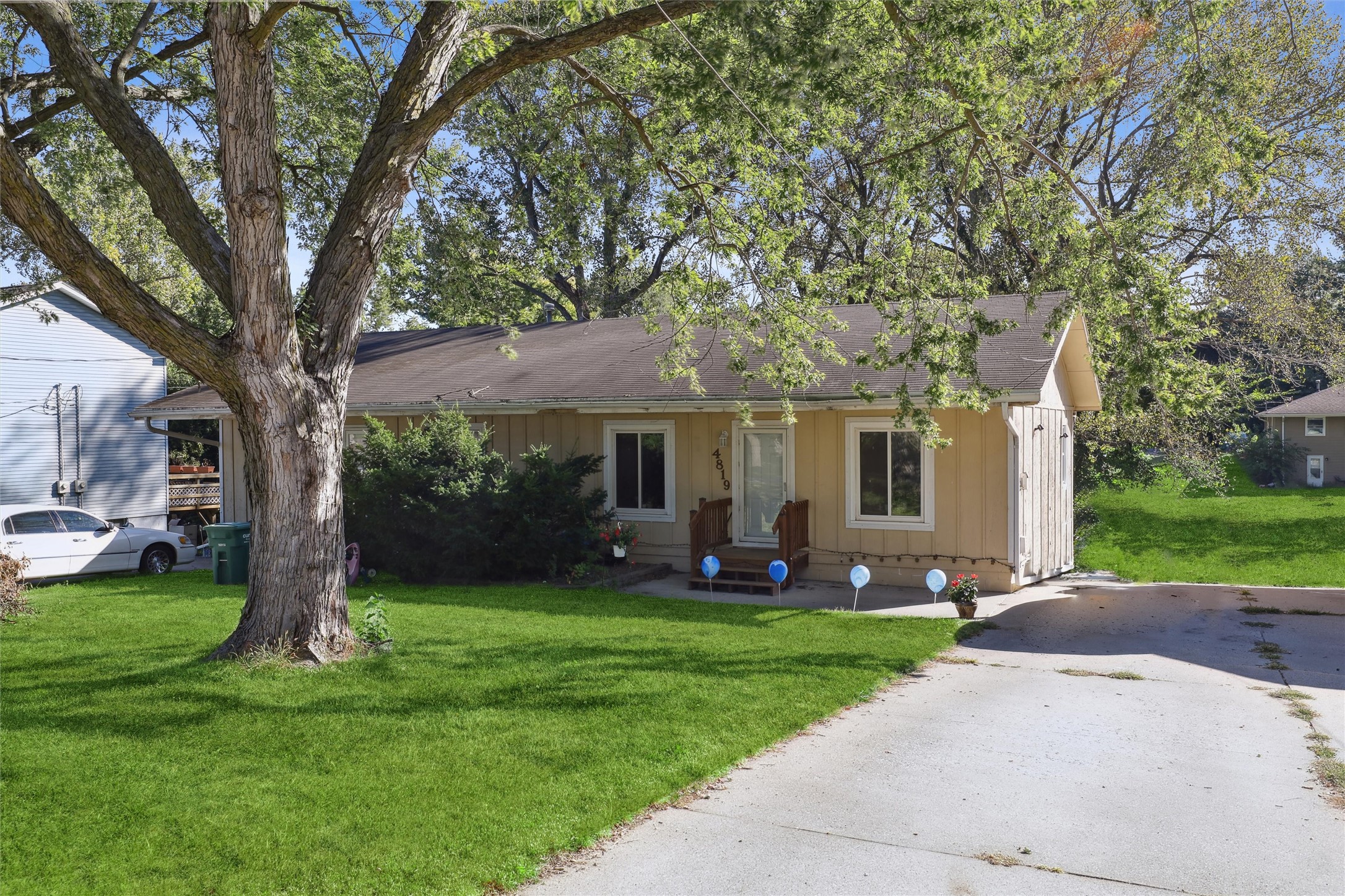 51st St, Des Moines, IA 50310