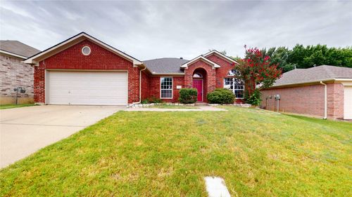 4914 Saddlehorn Dr, Arlington, TX, 76017-3901 | Card Image