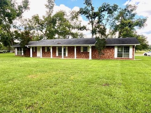 203 Rapides Station Rd, Boyce, LA, 71409-9686 | Card Image