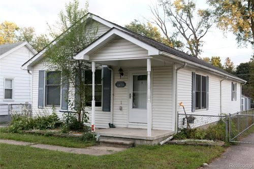 35833 Farragut Ave, Westland, MI, 48186-4209 | Card Image