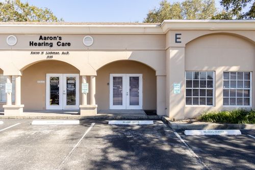 923 37th Pl, Vero Beach, FL, 32960-6563 | Card Image