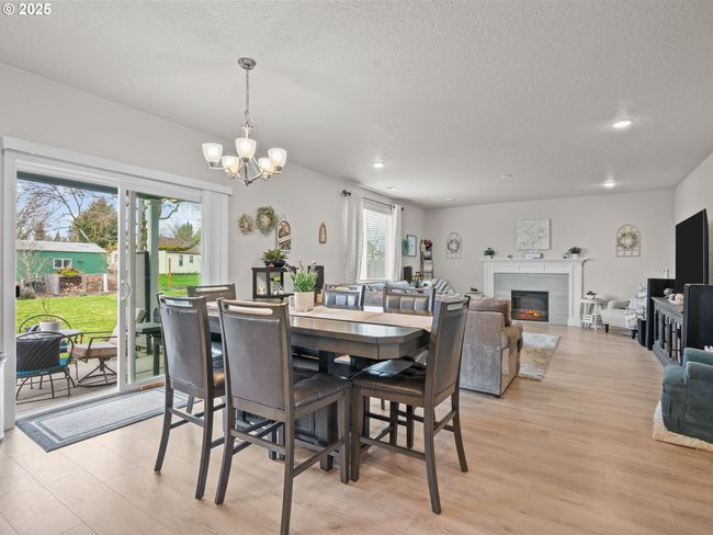277 S 7 Th St, House other with 5 bedrooms, 3 bathrooms and 3 parking in Carlton OR | Image 10