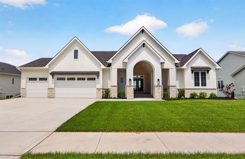 16211 Sharon Dr, Urbandale, IA, 50323-0008 | Card Image
