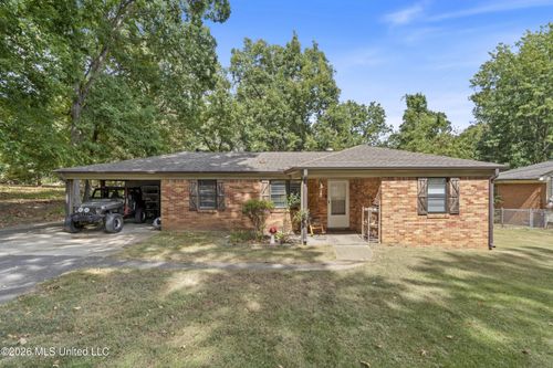 9084 Mason St, Olive Branch, MS, 38654-2310 | Card Image