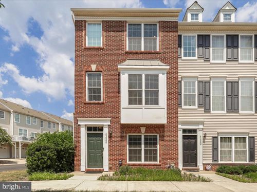 43080 Center St, CHANTILLY, VA, 20152-2104 | Card Image