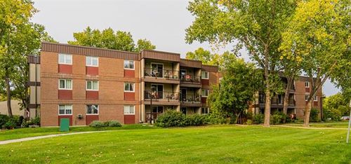 302-460 Kenaston Blvd, Winnipeg, MB, R3N1Z1 | Card Image
