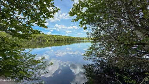 18 Osceola Dr, Becket, MA, 01223 | Card Image