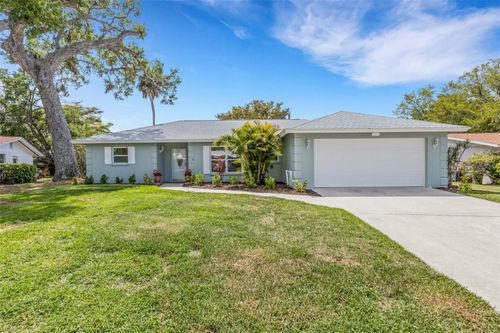 3016 Chase Cir, Sarasota, FL, 34231-8102 | Card Image