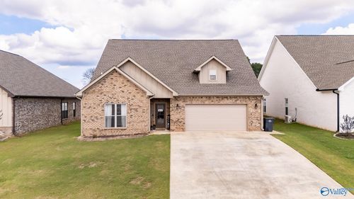 427 Zoey Grace Dr, Rogersville, AL, 35652-5227 | Card Image