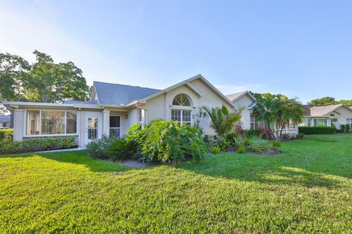 1115 Golfview Woods Dr, SUN CITY CENTER, FL, 33573-6761 | Card Image
