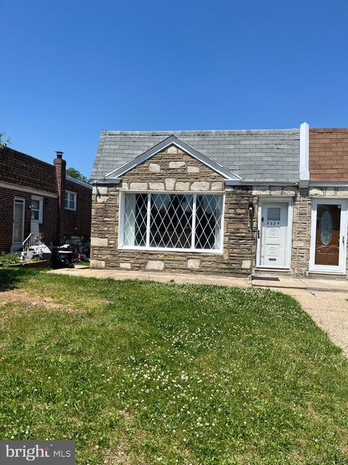 8624 Agusta St, PHILADELPHIA, PA, 19152-1104 | Card Image
