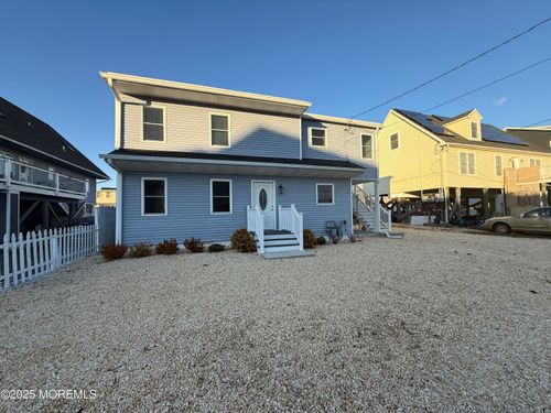 40 Bay Shore Dr, Toms River, NJ, 08753-6244 | Card Image